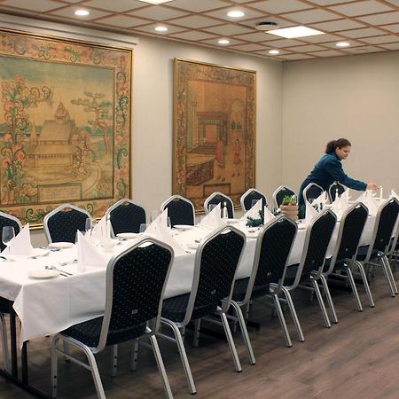 Henriks Hotell Шиен Екстериор снимка