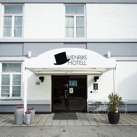 Henriks Hotell Шиен Екстериор снимка