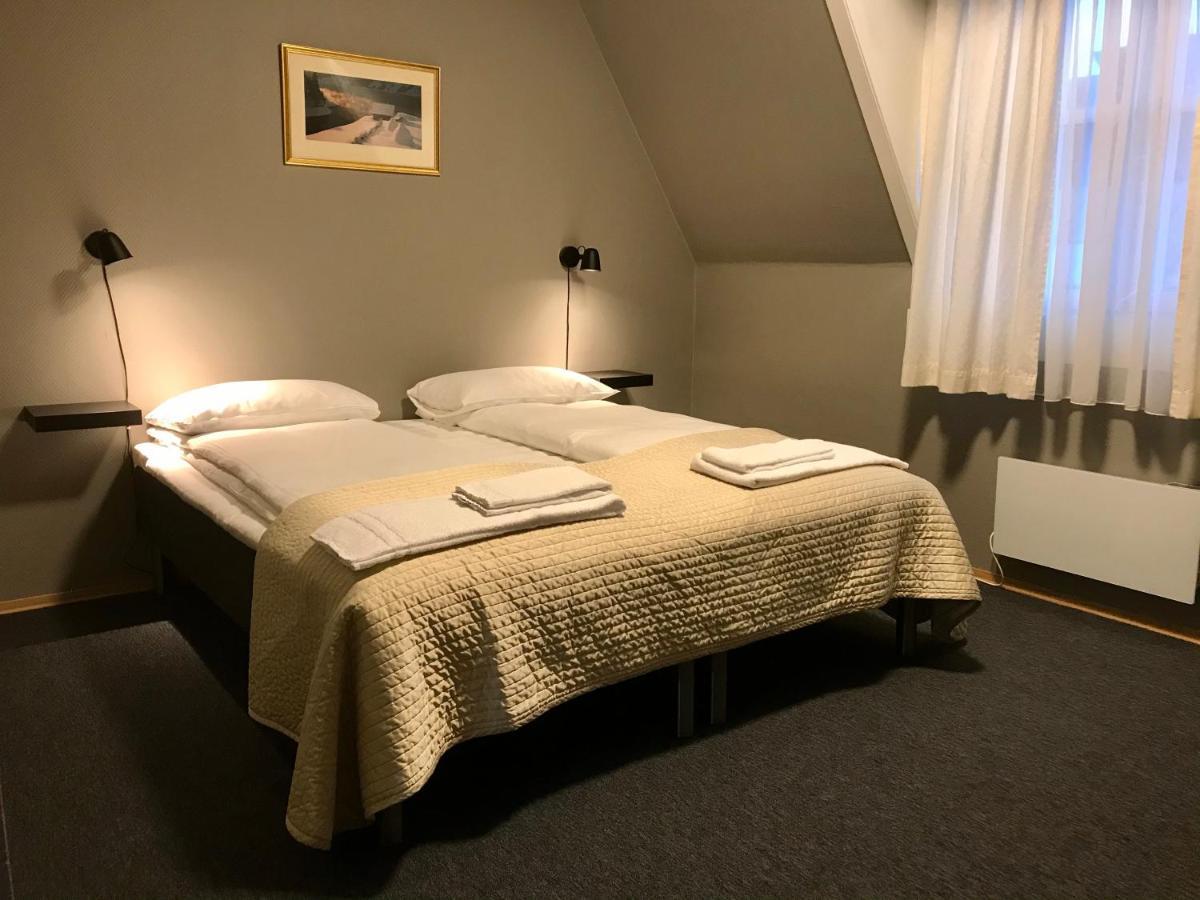 Henriks Hotell Шиен Екстериор снимка